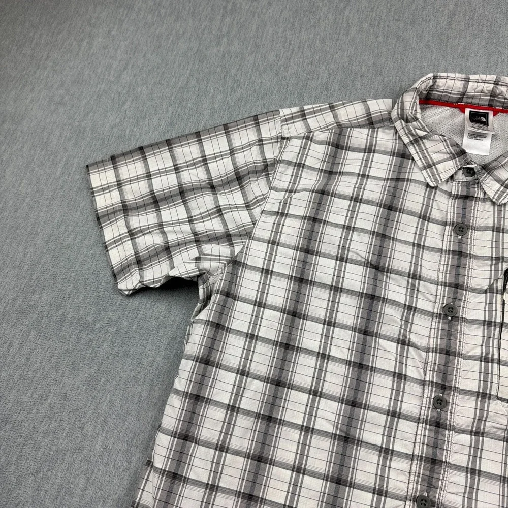 The North Face Shirt Mens Large Gray Plaid Tekware Short Sleeve Nylon Button Top